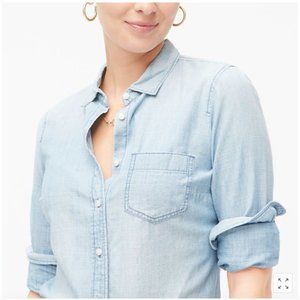 J. Crew Chambray shirt in signature fit (#J4720)